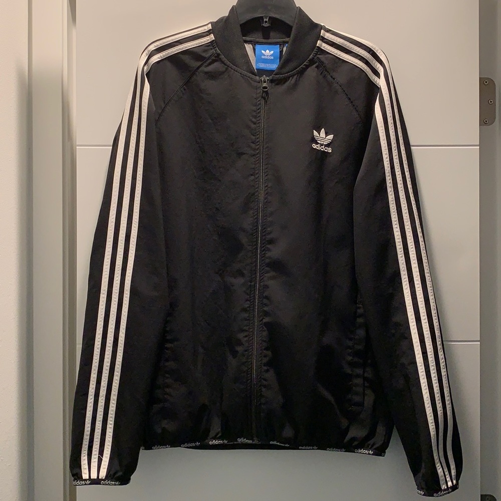 ⭐️Adidas men’s track top jacket⭐️
